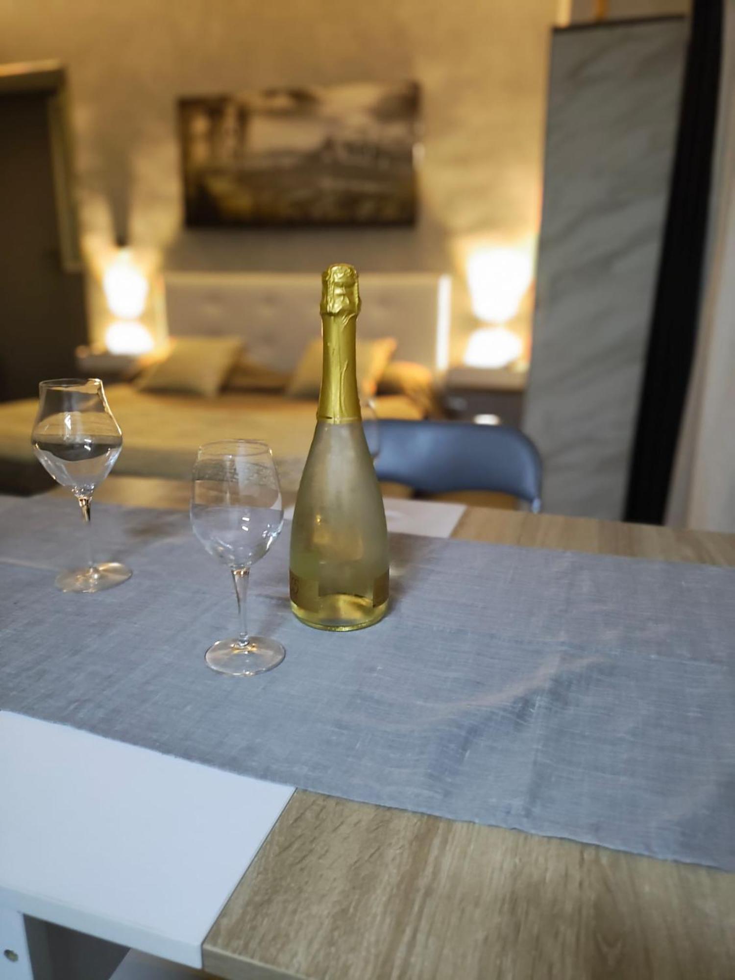 Vallese Suite Quartieri Spagnoli - Napoli Εξωτερικό φωτογραφία